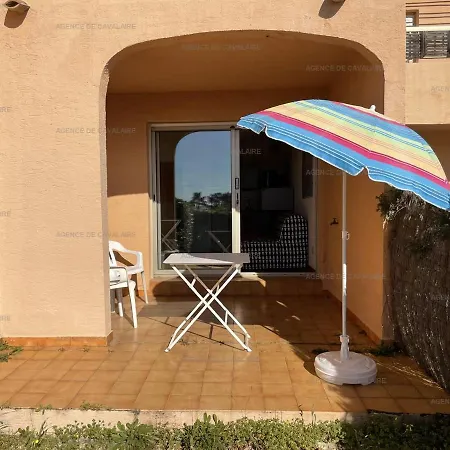 Appartamento Rez-de-jardin T2 Avec Terrasse Et Parking - Fr-1-100-284